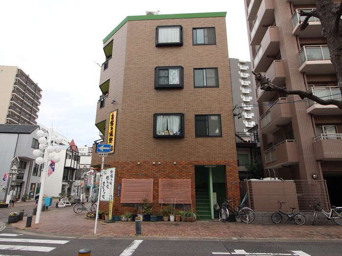 松葉ビルの物件外観写真