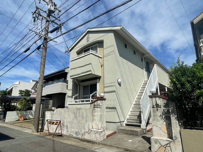 Ｖｉａ　Ｌａｃｔｅａの物件外観写真