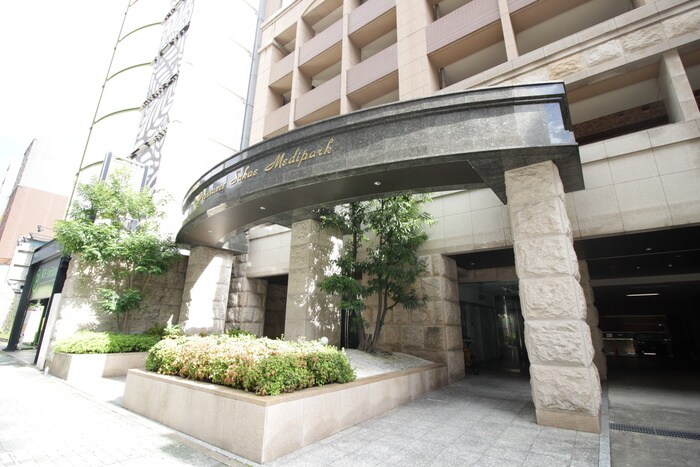 ﾌﾟﾚｻﾝｽ栄ﾒﾃﾞｨﾊﾟ-ｸ(407)の物件外観写真