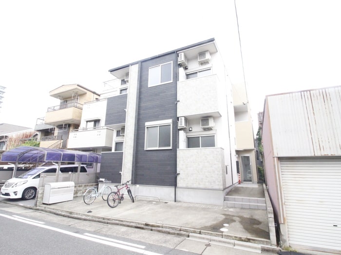 ヴィエントピーノ中村公園の物件外観写真