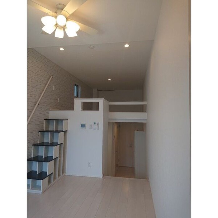 ヴィエントピーノ中村公園の物件内観写真