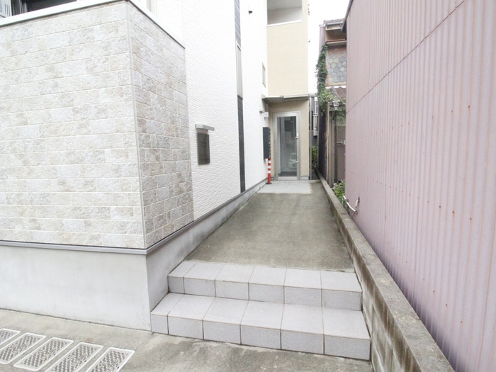 ヴィエントピーノ中村公園の物件外観写真