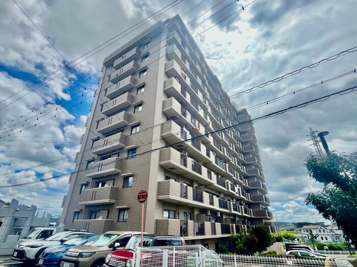 シャトー岡崎Ⅱ番館(907)の物件外観写真