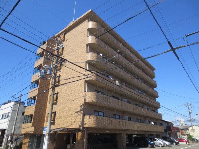 サンメゾン大宮の物件外観写真