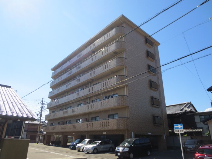 サンメゾン大宮の物件外観写真