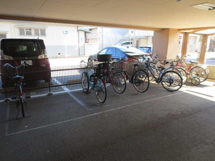 サンメゾン大宮の物件外観写真