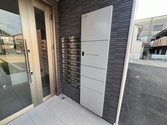 ウエストウィング6の物件外観写真