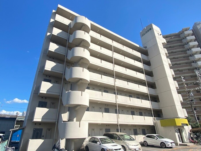 パレス三宝の物件外観写真