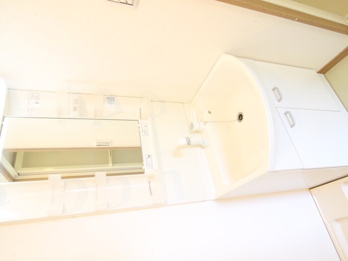 レジデンス岩島の物件内観写真