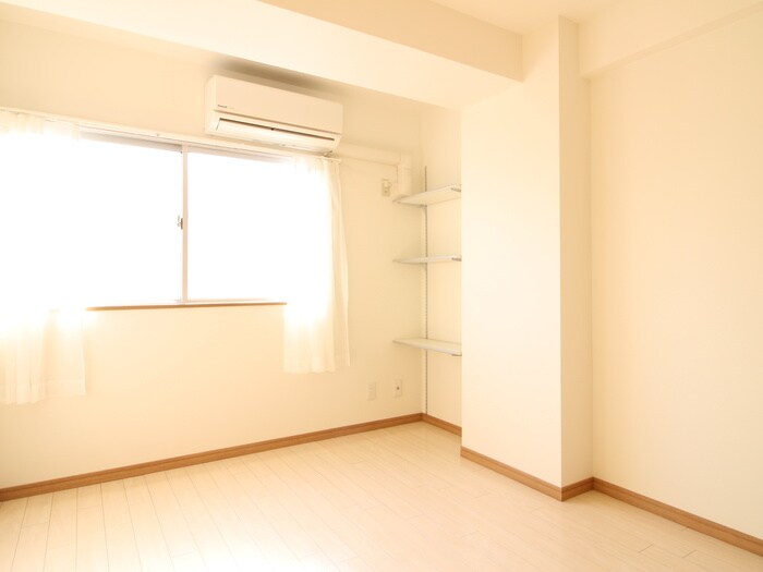 レジデンス岩島の物件内観写真