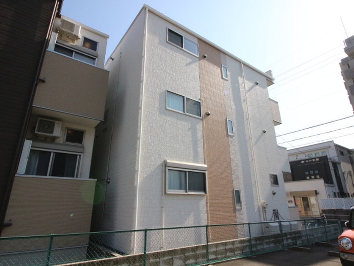 ル・ケレス八番町の物件外観写真