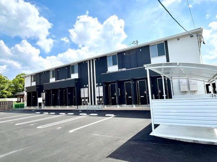 ティーノ　フェリーチェ　３３の物件外観写真