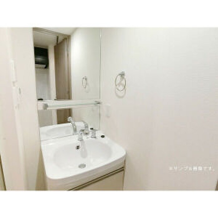 ﾌﾟﾚｻﾝｽ丸の内流雅(702)の物件内観写真