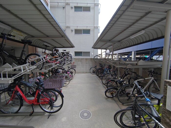 ランドハウス泉の物件外観写真