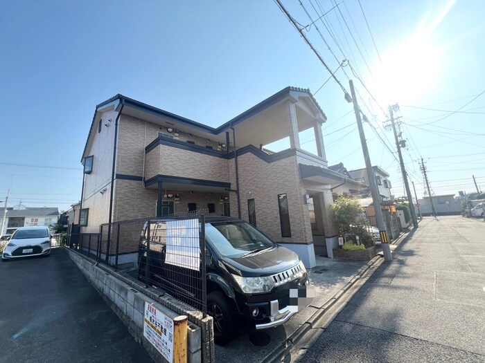 アロッジオ宮塚の物件外観写真