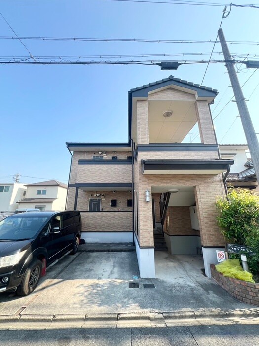 アロッジオ宮塚の物件外観写真