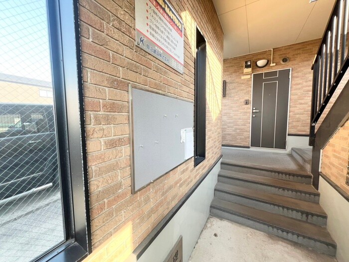 アロッジオ宮塚の物件外観写真