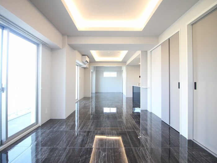 THE LOUNGE LINEAR GATEの物件内観写真