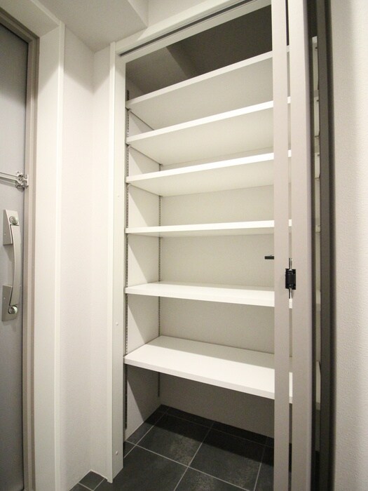 THE LOUNGE LINEAR GATEの物件内観写真