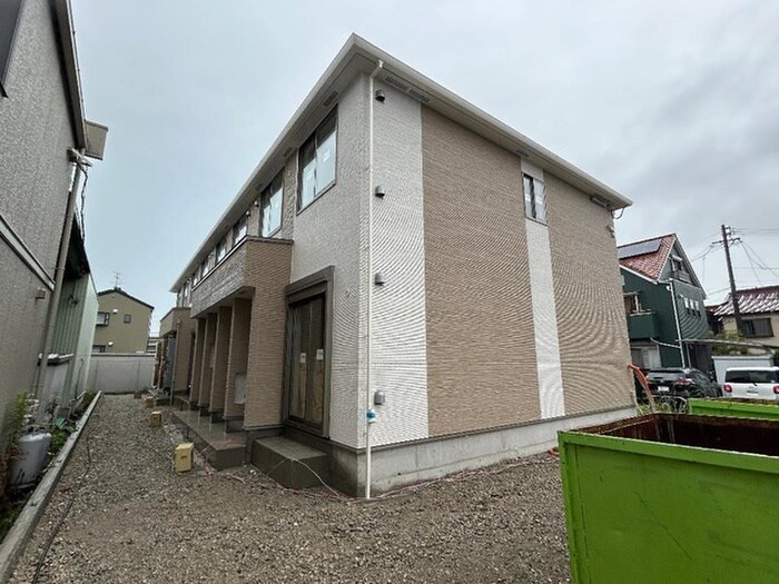 ウィン・ベルⅤの物件外観写真