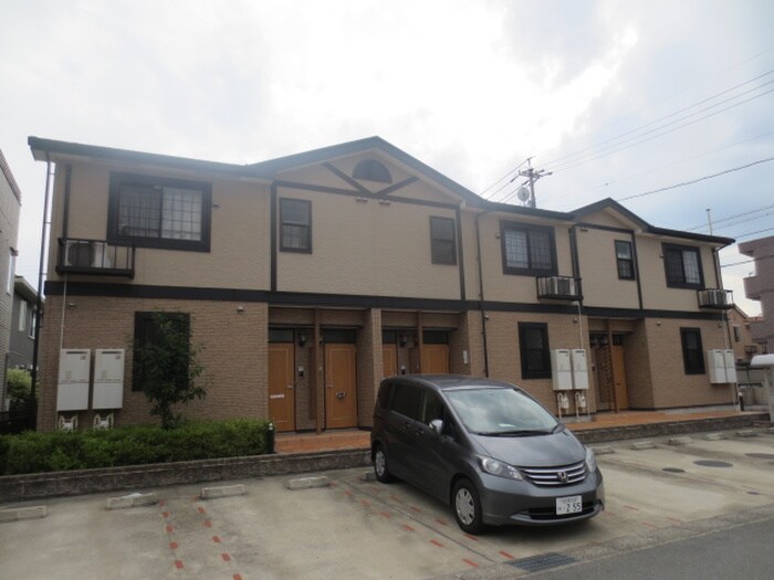 ラフィネＥの物件外観写真