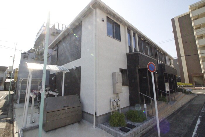 パルク名城の物件外観写真