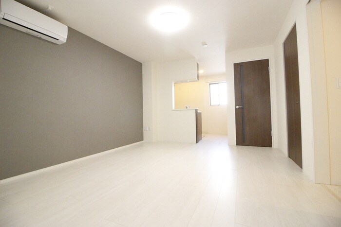 パルク名城の物件内観写真