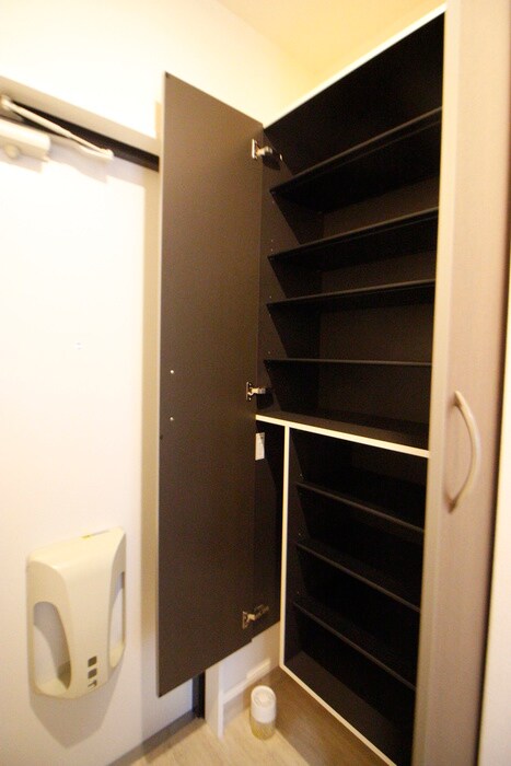 パルク名城の物件内観写真