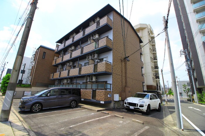 フレンズ西崎の物件外観写真