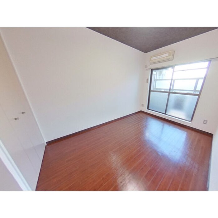 フレンズ西崎の物件内観写真