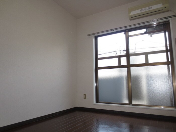 フレンズ西崎の物件内観写真