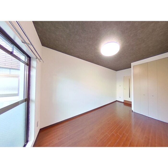 フレンズ西崎の物件内観写真