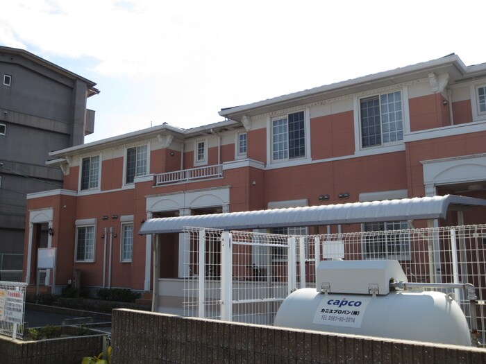 エタ－ナルの物件外観写真