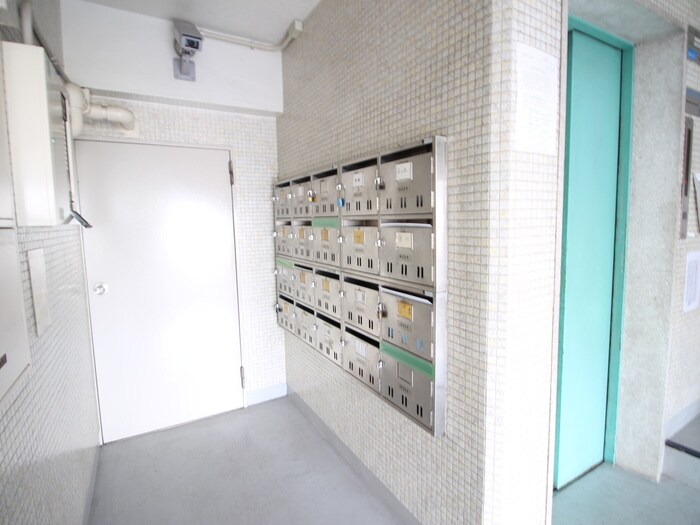 榊原ビルの物件外観写真