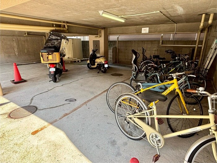 本郷ミユキビルの物件外観写真