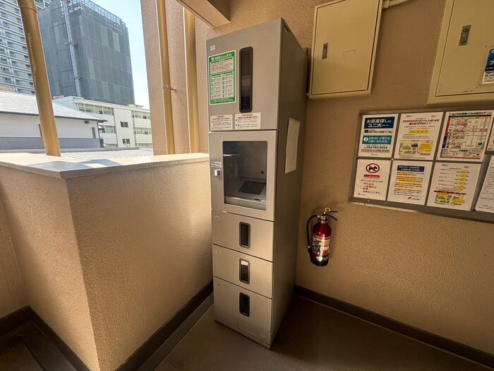 本郷ミユキビルの物件外観写真