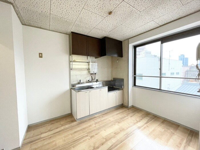 テロソンマンションの物件内観写真