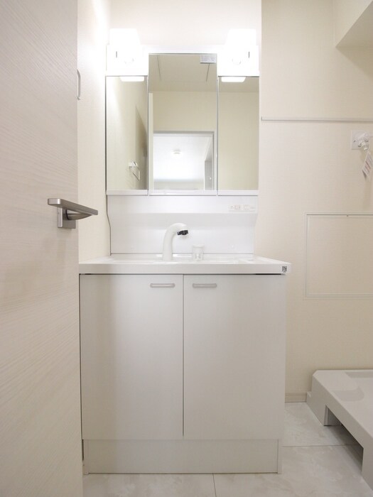 ﾘｰﾌﾞﾙﾌｧｲﾝ一宮市乾町１号棟の物件内観写真