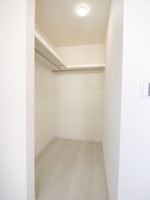 ﾘｰﾌﾞﾙﾌｧｲﾝ一宮市乾町１号棟の物件内観写真