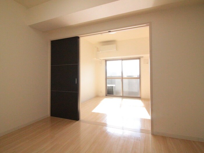 エスカルコートの物件内観写真