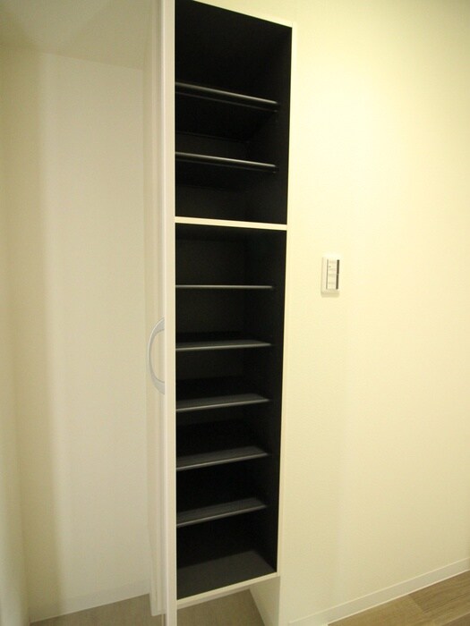 エスカルコートの物件内観写真