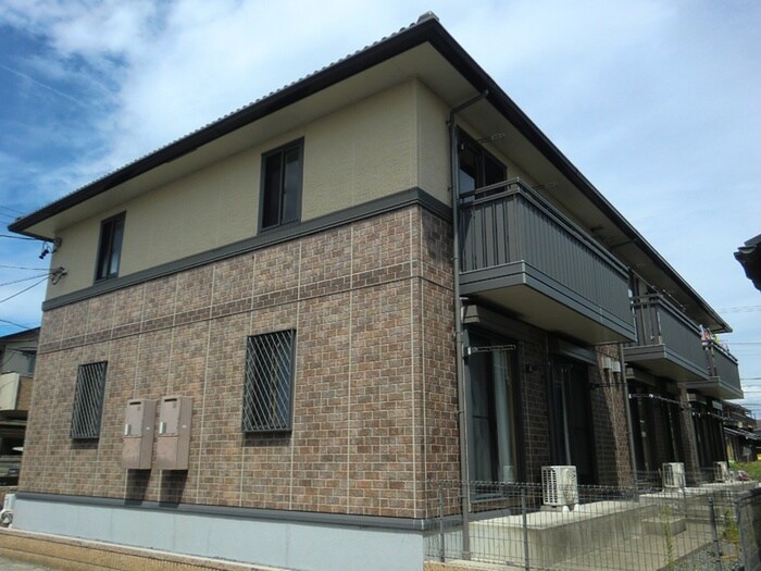 リッシュ・ヴェ－ルの物件外観写真