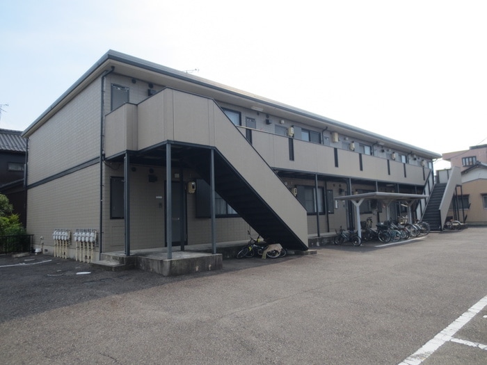 サンレトアの物件外観写真