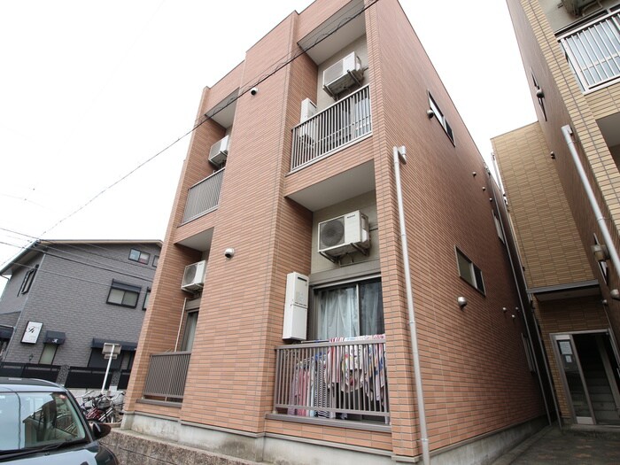 フロール尾頭橋の物件外観写真