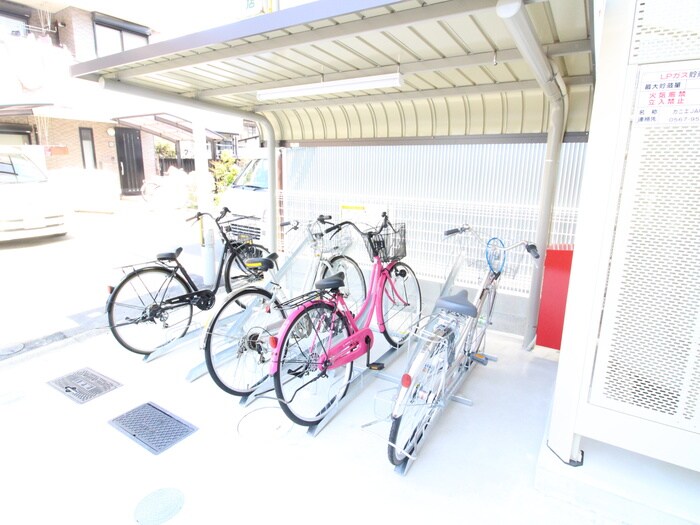 Ｃｏｕｒｔ　ＭＡＲＩＡＧＥの物件外観写真