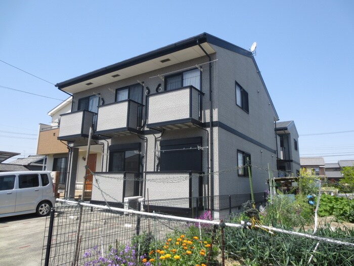 アンフィニ鈴木の物件外観写真