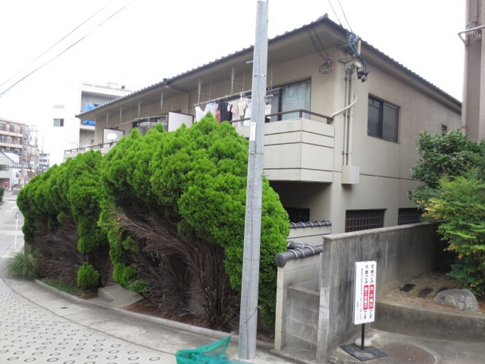 アベニュ－八洲園の物件外観写真