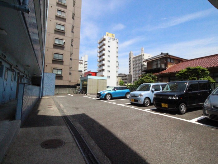 マンション植田の物件外観写真