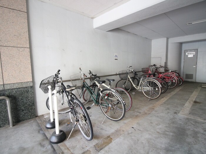 ライジング泉コ－トⅡの物件外観写真