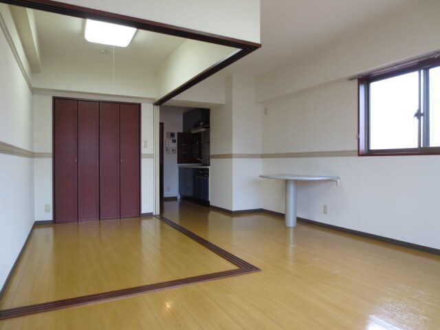 ライジング泉コ－トⅡの物件内観写真